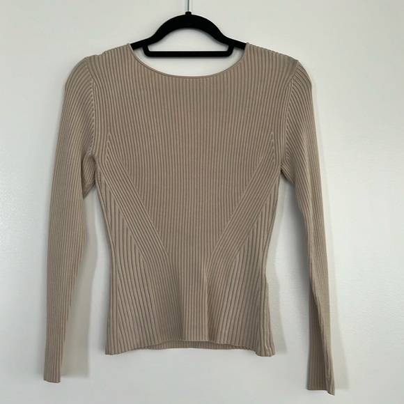 Banana Republic scoop back sweater - Picture 3 of 10
